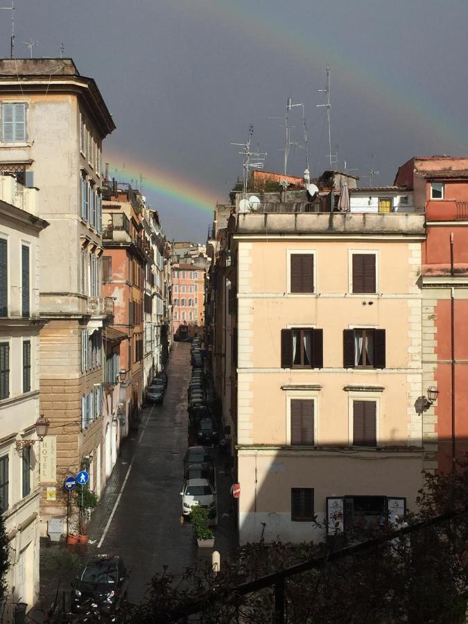 Center House Colosseo روما المظهر الخارجي الصورة