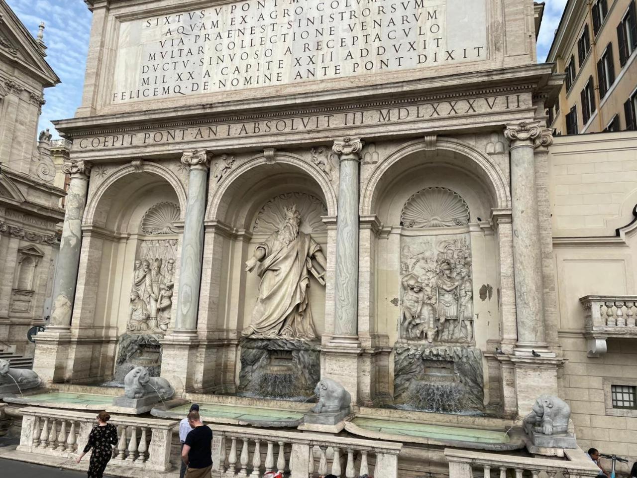 Center House Colosseo روما المظهر الخارجي الصورة
